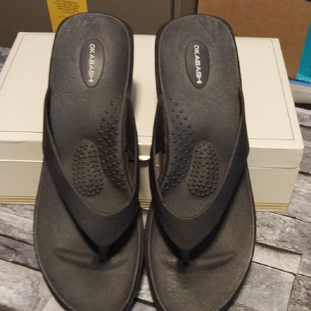 Okabashi Black Sandals